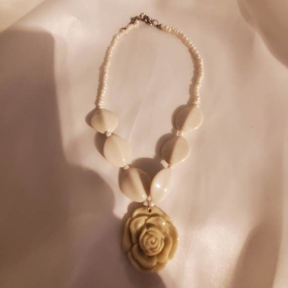 APOSTROPHE NECKLACE,EARRINGS,& BRACELET SET - Picture 10 of 12